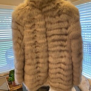 Elegant Light silvery-beige Fur Coat